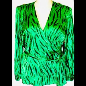 GREEN & BLACK PLUS SIZE ANIMAL PRINT BLOUSE